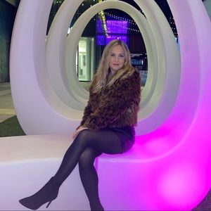 Meet your Posher, Brooke